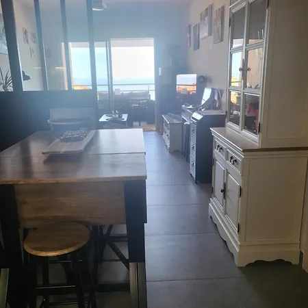 Aux Sanguinaires Apartment *